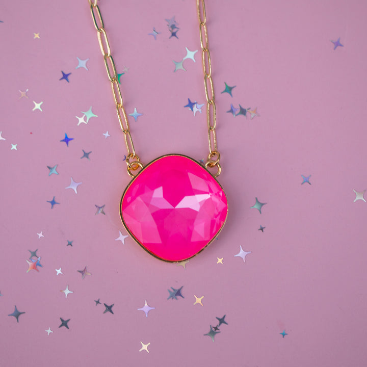 PRE-ORDER 3-5 WEEK WAIT 27mm Cushion Cut Paperclip chain Necklace gold setting (Electric Pink Twinkle)