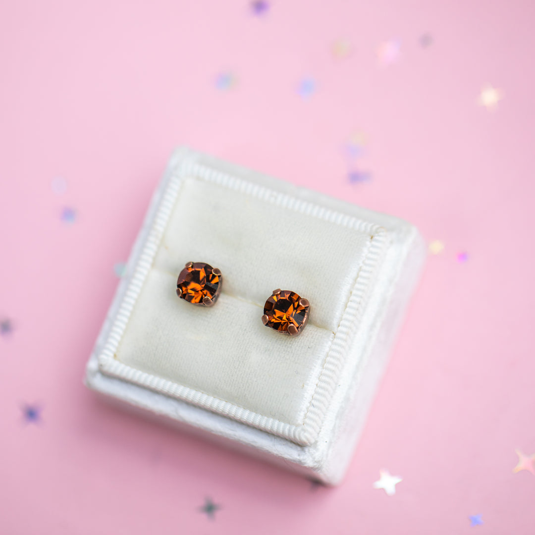 The Shell Petite Stud— 6mm (Smoked Topaz)