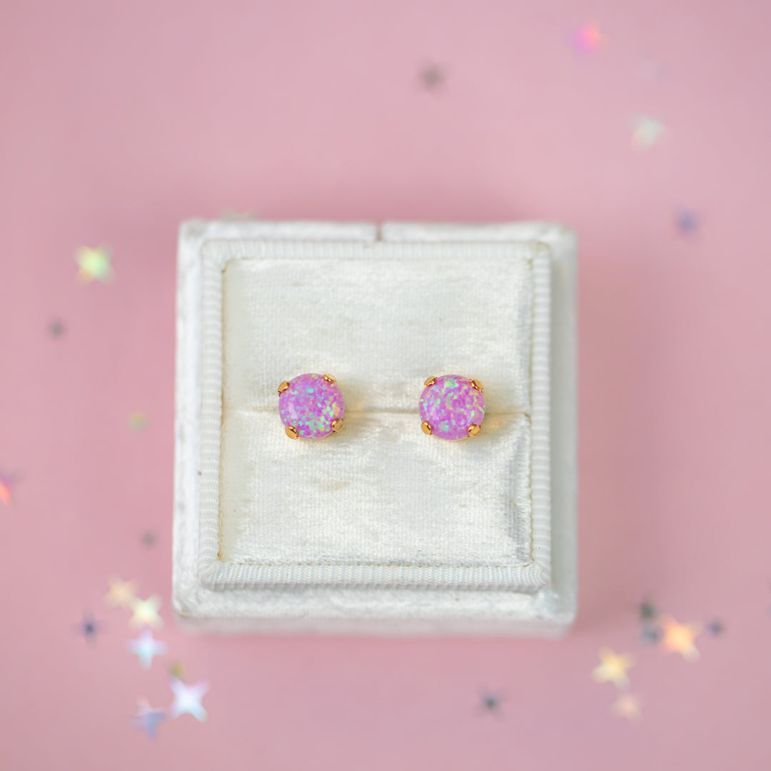 The Shell Petite Stud— 6mm (Light Pink Opal)