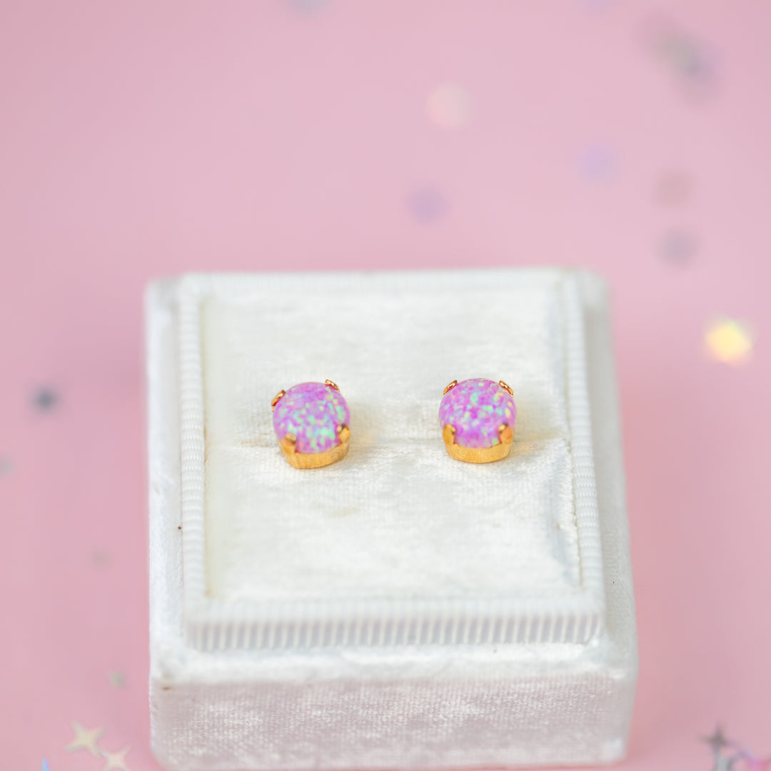 The Shell Petite Stud— 6mm (Light Pink Opal)