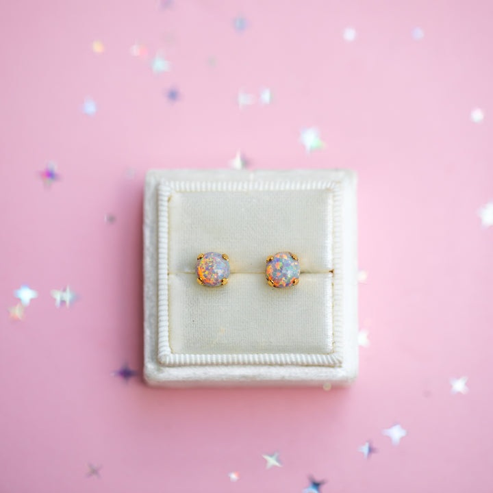 The Shell Petite Stud— 6mm (Sand Dune Opal)