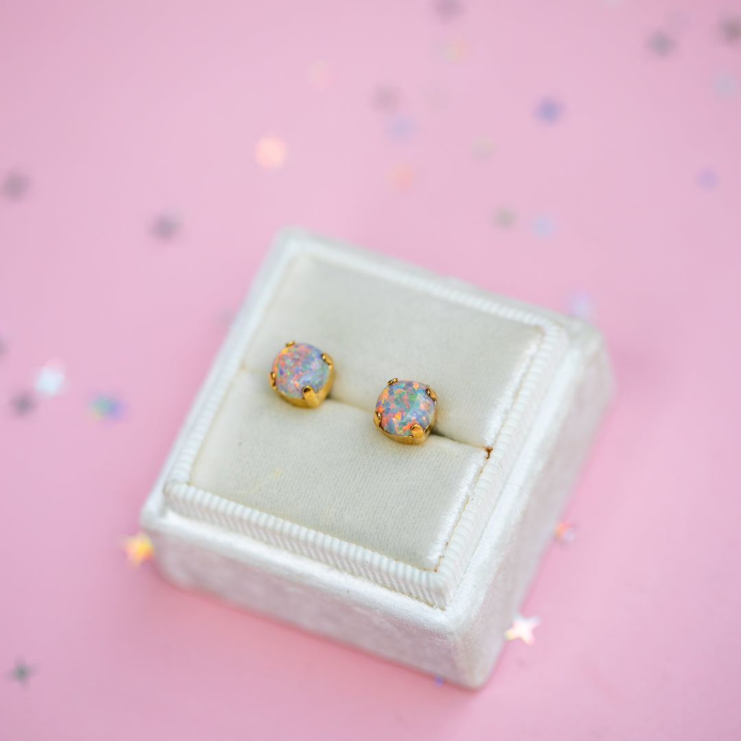 The Shell Petite Stud— 6mm (Sand Dune Opal)
