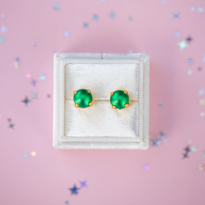 8mm Stud or Leverback Drop Earrings in Clover Pearl