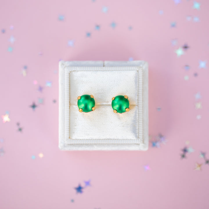 8mm Stud or Leverback Drop Earrings in Clover Pearl