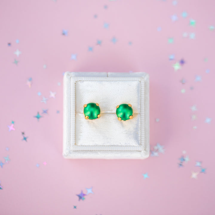 8mm Stud or Leverback Drop Earrings in Clover Pearl