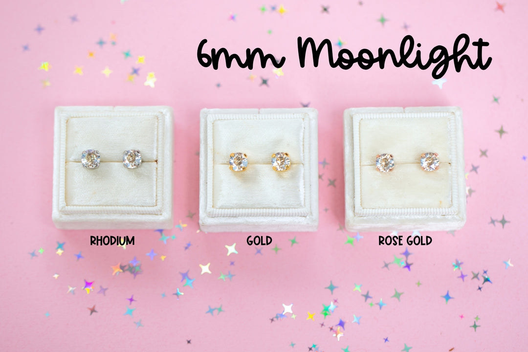 The Shell Petite Stud— 6mm (Moonlight)