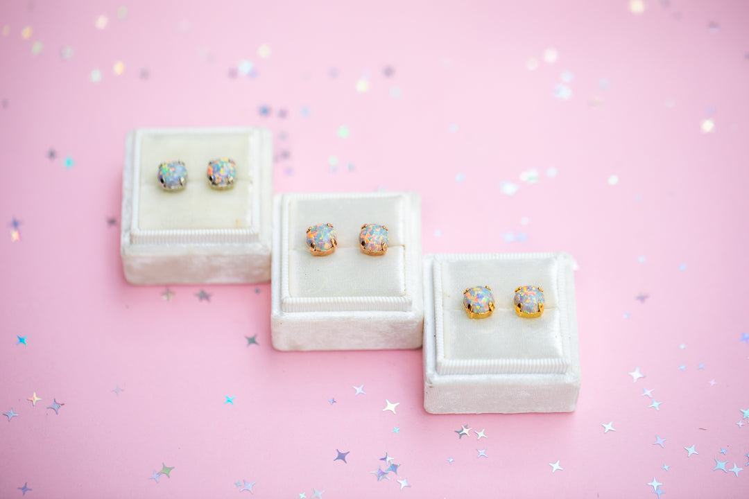 The Shell Signature Stud— Signature Fit 8mm (Sand Dune Opal)