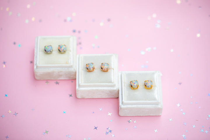 The Shell Signature Stud— Signature Fit 8mm (Sand Dune Opal)