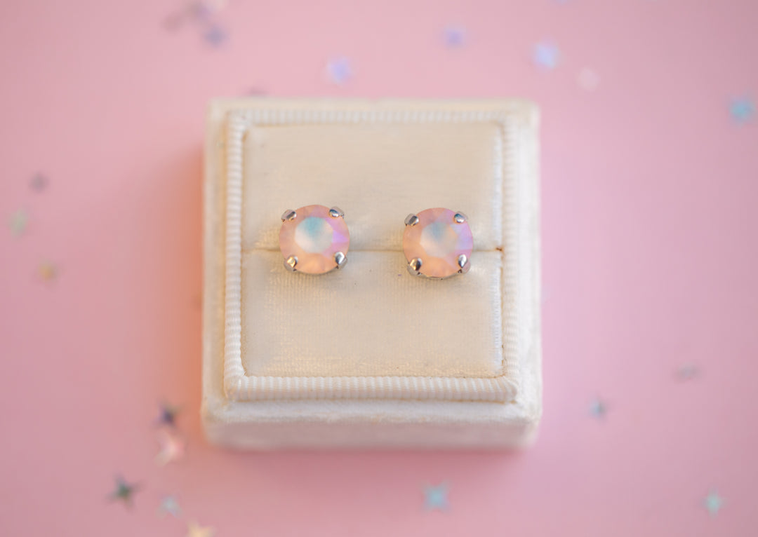 The Shell Signature Stud— Signature Fit 8mm (Light Peach Frost)