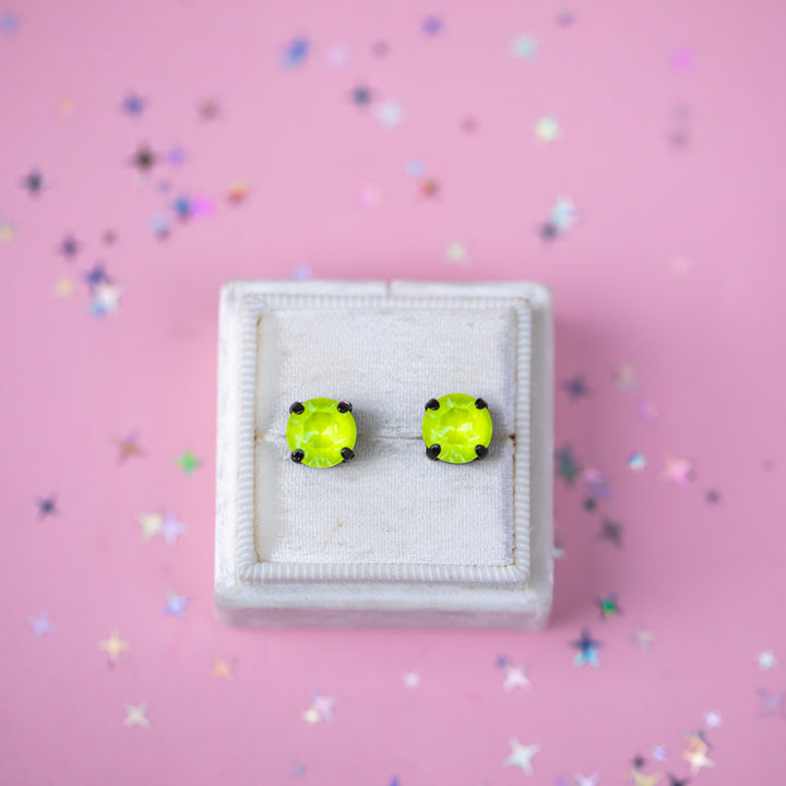 The Shell Signature Stud— Signature Fit 8mm (Electric Yellow Twinkle)