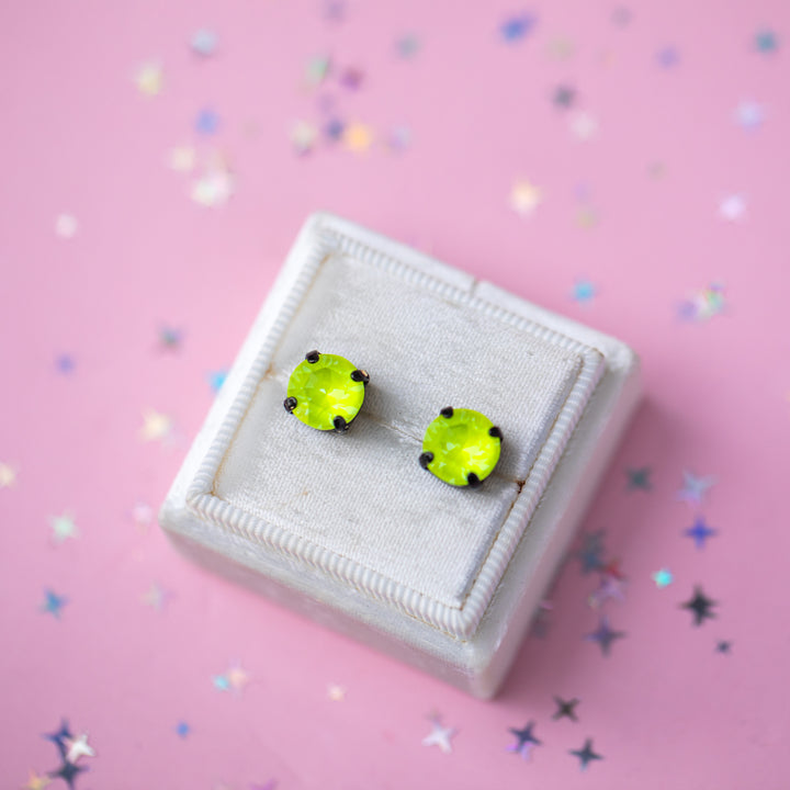 The Shell Signature Stud— Signature Fit 8mm (Electric Yellow Twinkle)