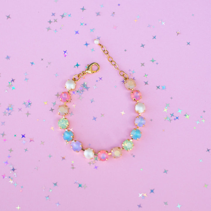 8mm Crystal Bracelet: Imagination Rainbow with Pearls