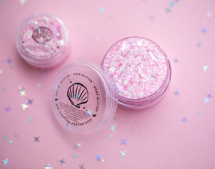 Glitter Creme: Grace Fall Body Glitter with feather shaped glitter