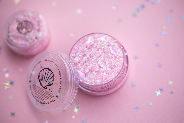 Glitter Creme: Grace Fall Body Glitter with feather shaped glitter