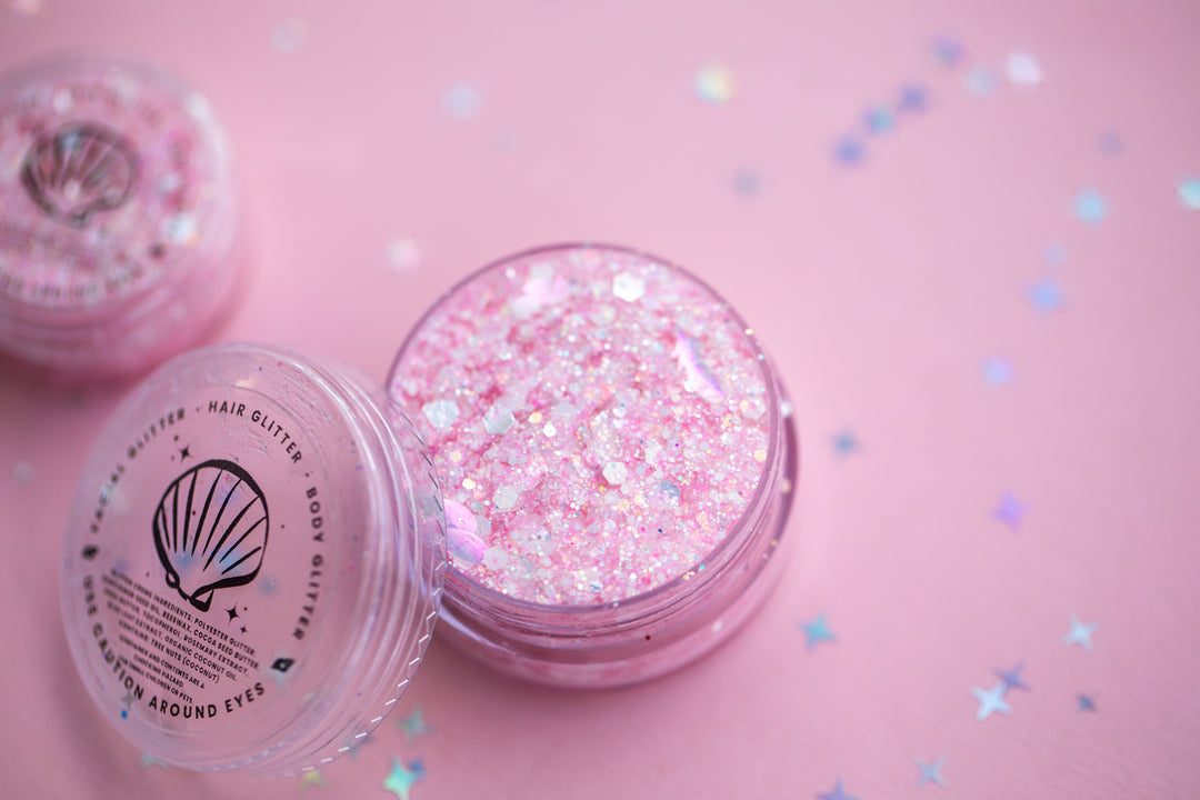 Glitter Creme: Grace Fall Body Glitter with feather shaped glitter