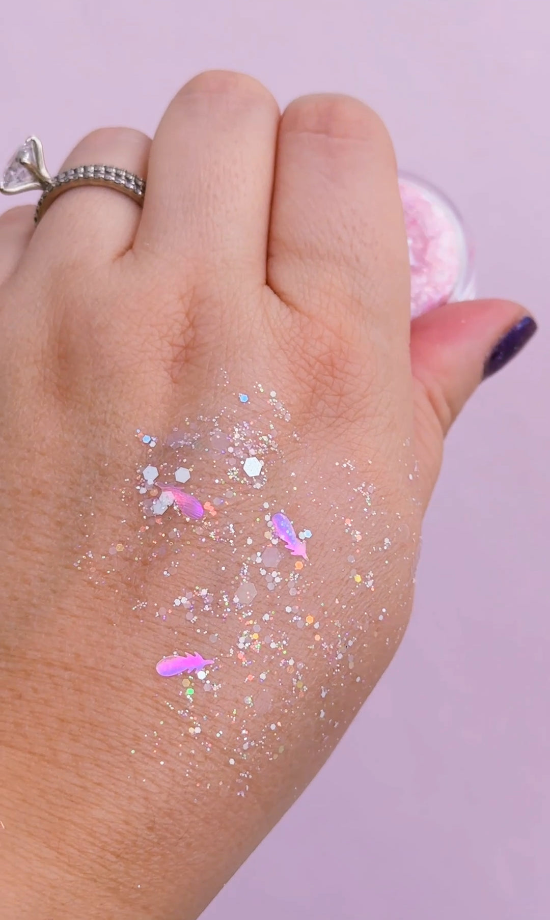 Glitter Creme: Grace Fall Body Glitter with feather shaped glitter