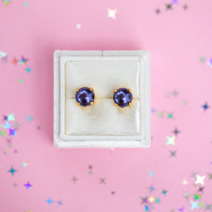 The Shell Signature Stud— Signature Fit 8mm (Eggplant Pearl)