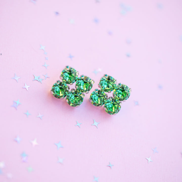 8mm Clover Earrings: Pale Peridot crystals