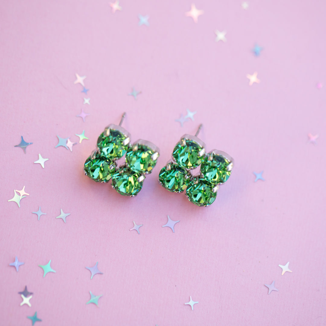 8mm Clover Earrings: Pale Peridot crystals