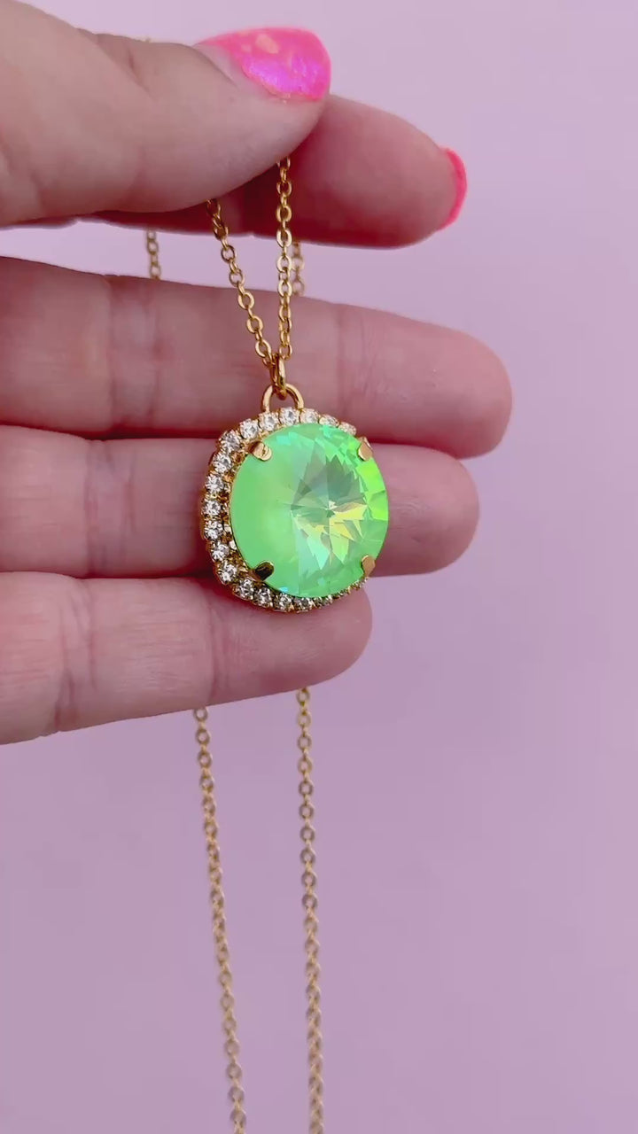 18mm Halo Necklace- Shamrock Delite