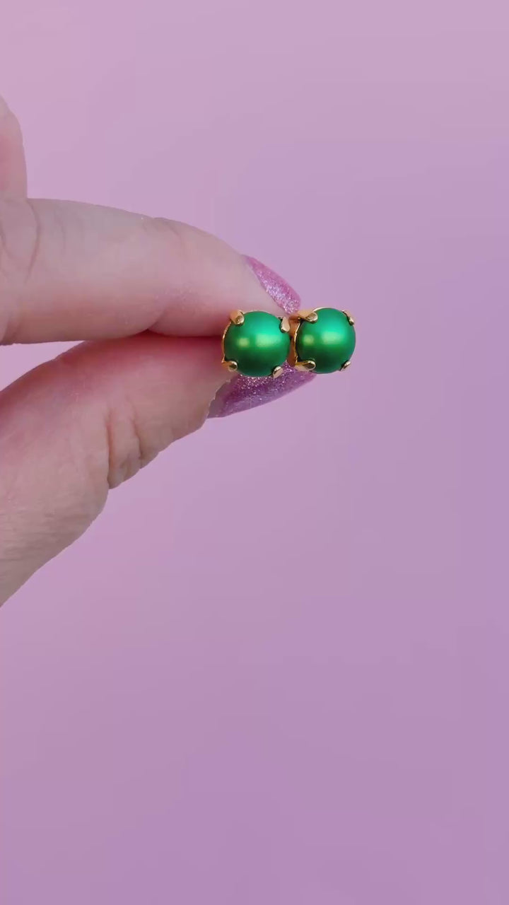 8mm Stud or Leverback Drop Earrings in Clover Pearl