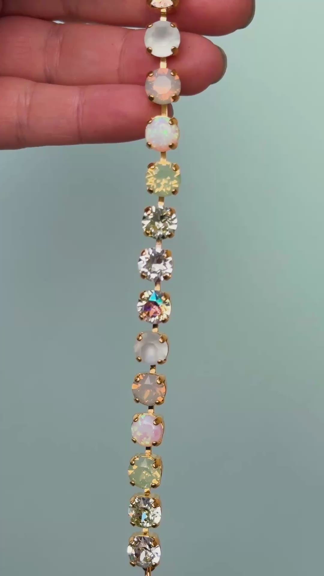 8mm Crystal Bracelet: Opalite