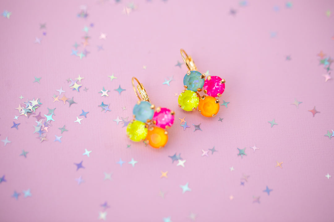 Sprarkly Friend 8mm Clover Earrings -select color setting