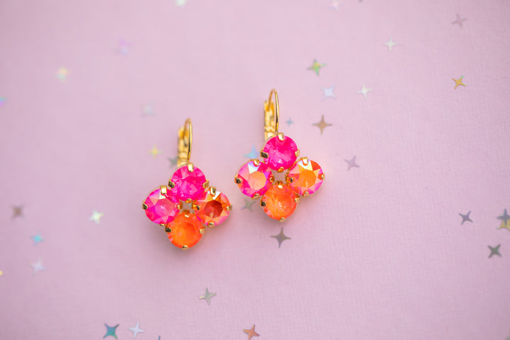 Tropic Bloom 8mm Clover Earrings -select color setting
