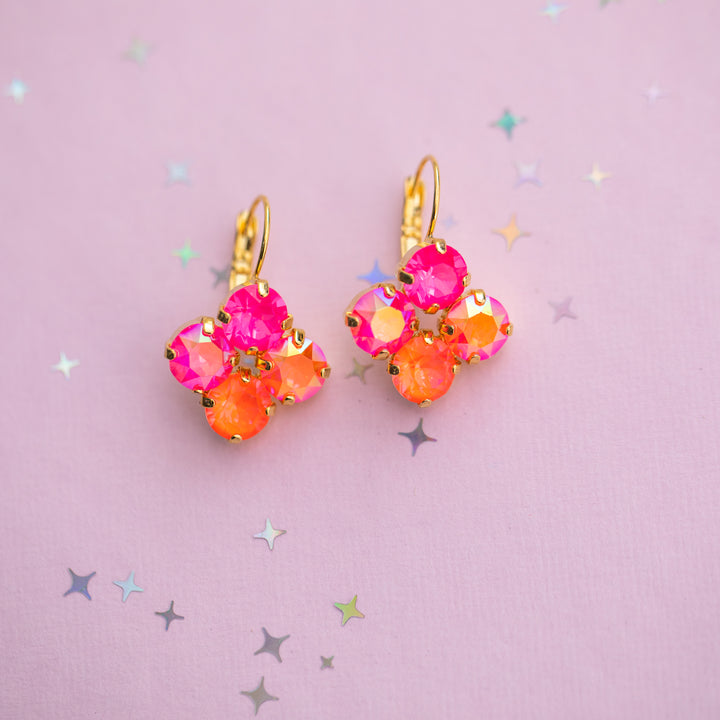 Tropic Bloom 8mm Clover Earrings -select color setting